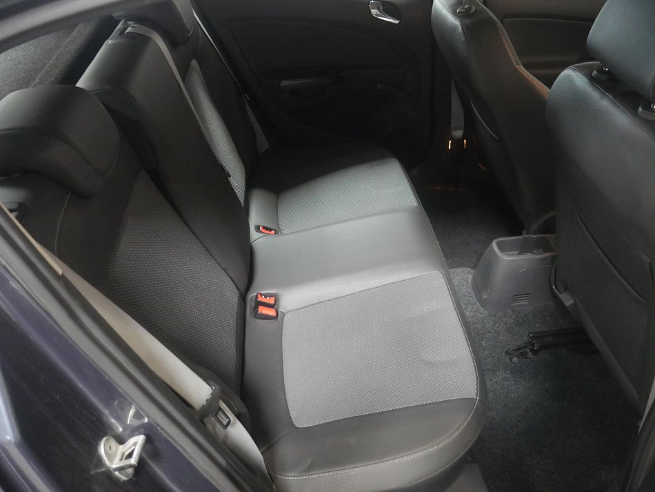 Opel Corsa 1.4 16V 