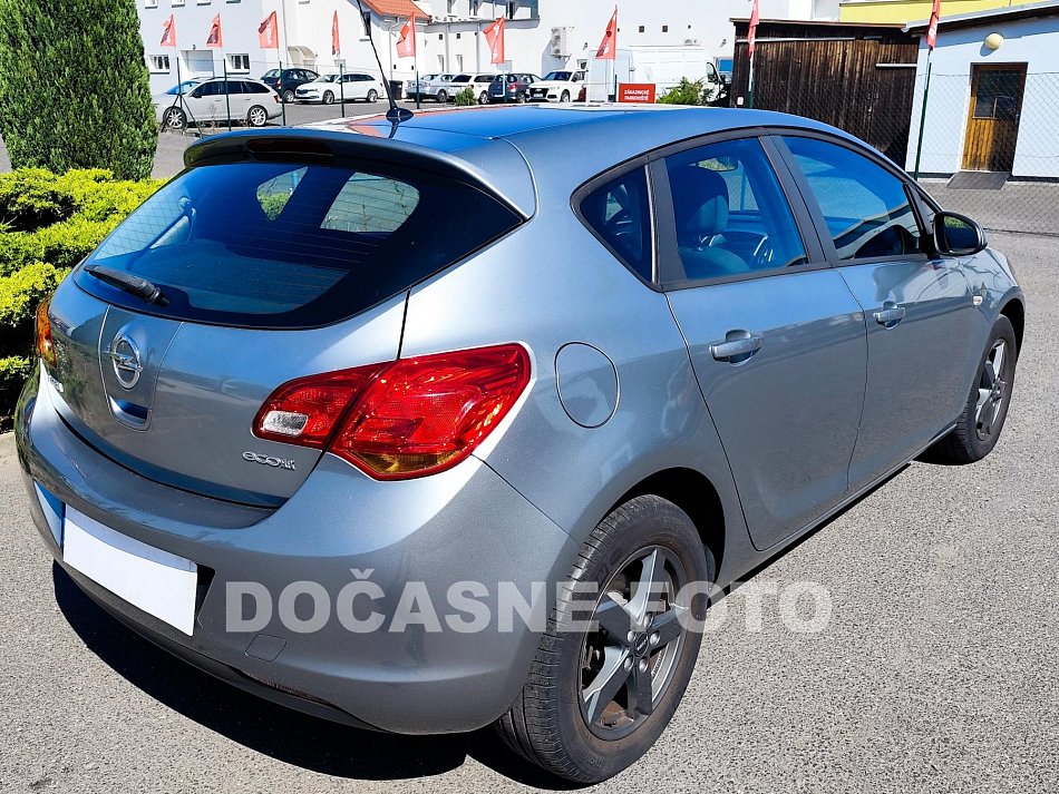 Opel Astra 1.4i 