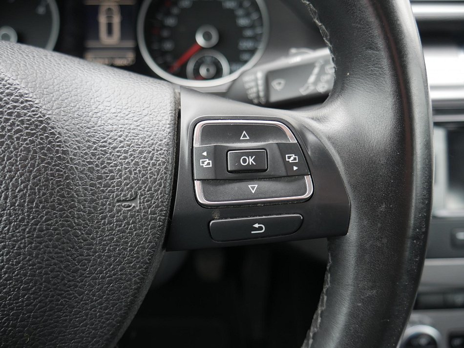 Volkswagen Passat 2.0 TDi 