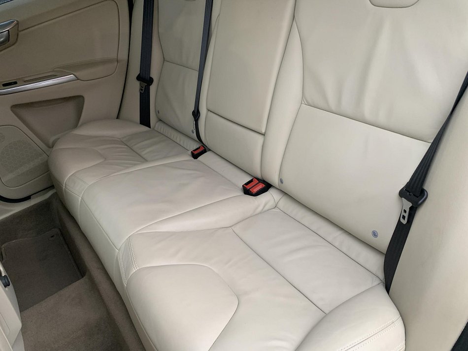 Volvo XC60 2.4 D4 Summum AWD