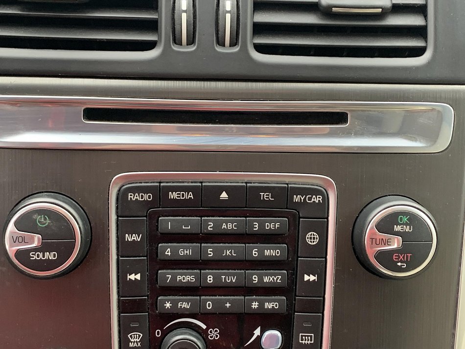 Volvo XC60 2.4 D4 Summum AWD