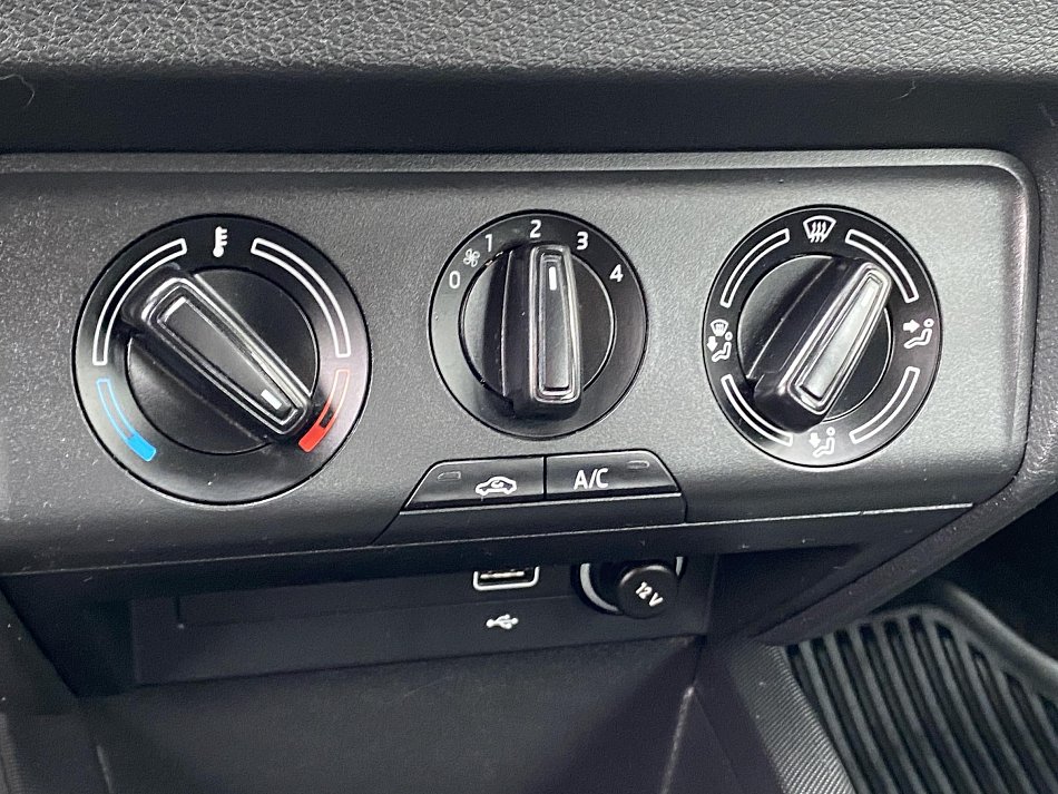 Škoda Fabia III 1.0 MPi Ambition