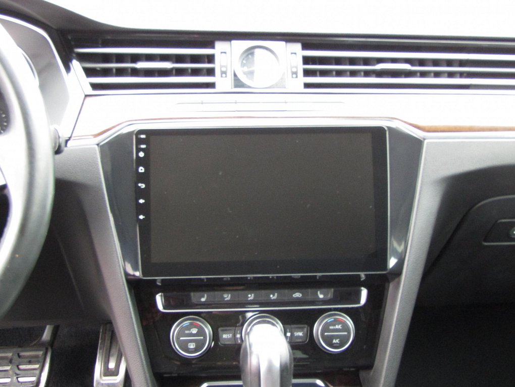 Volkswagen Passat 2.0 TDi 