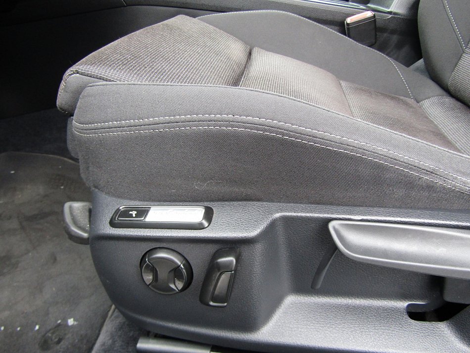 Volkswagen Passat 2.0 TDi 