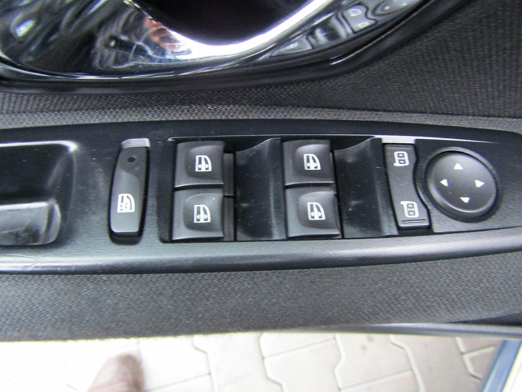 Renault Fluence 1.6 i 16V 