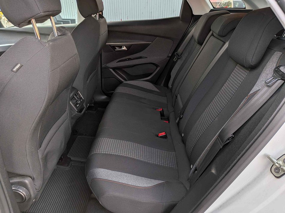 Peugeot 3008 1.6HDi 