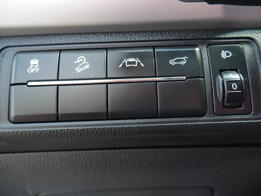 SsangYong Rexton 2.2 CRDi  4x4, 7míst
