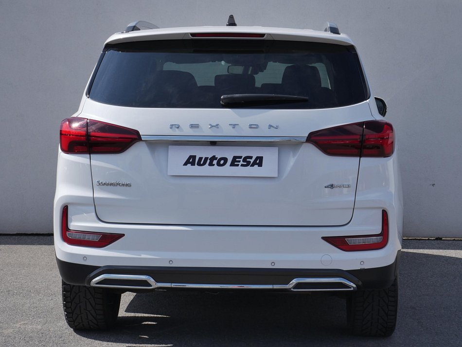SsangYong Rexton 2.2 CRDi  4x4, 7míst