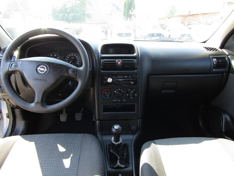 Opel Astra 1.6 16V 