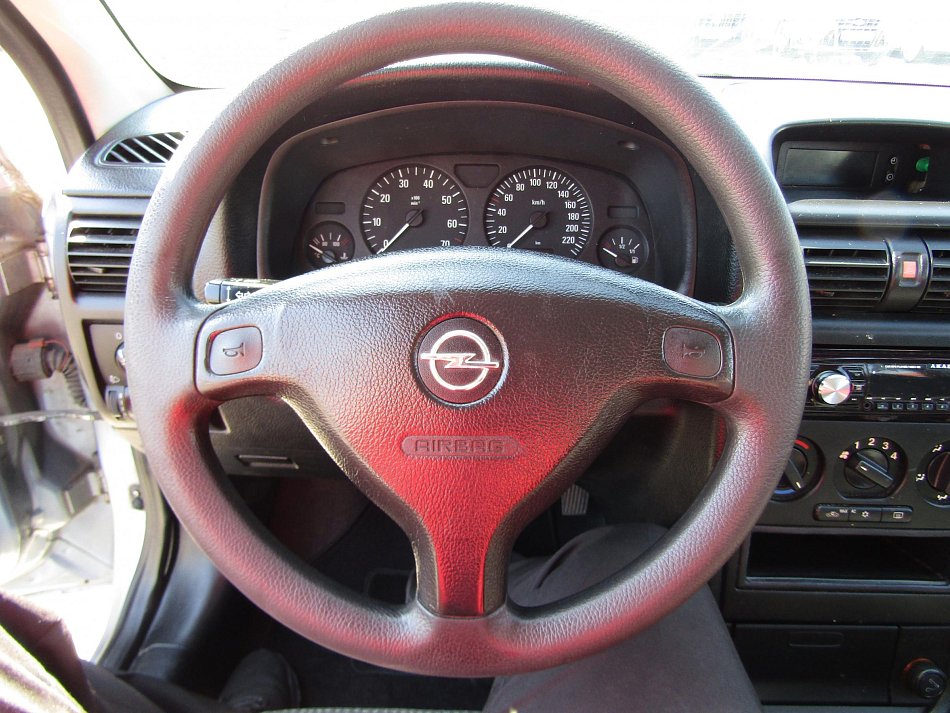 Opel Astra 1.6 16V 