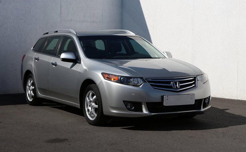 Honda Accord 2.4i 