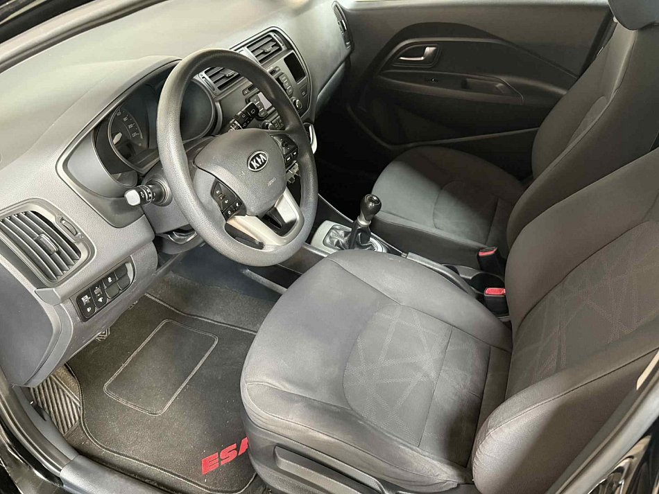 Kia Rio 1.2i 