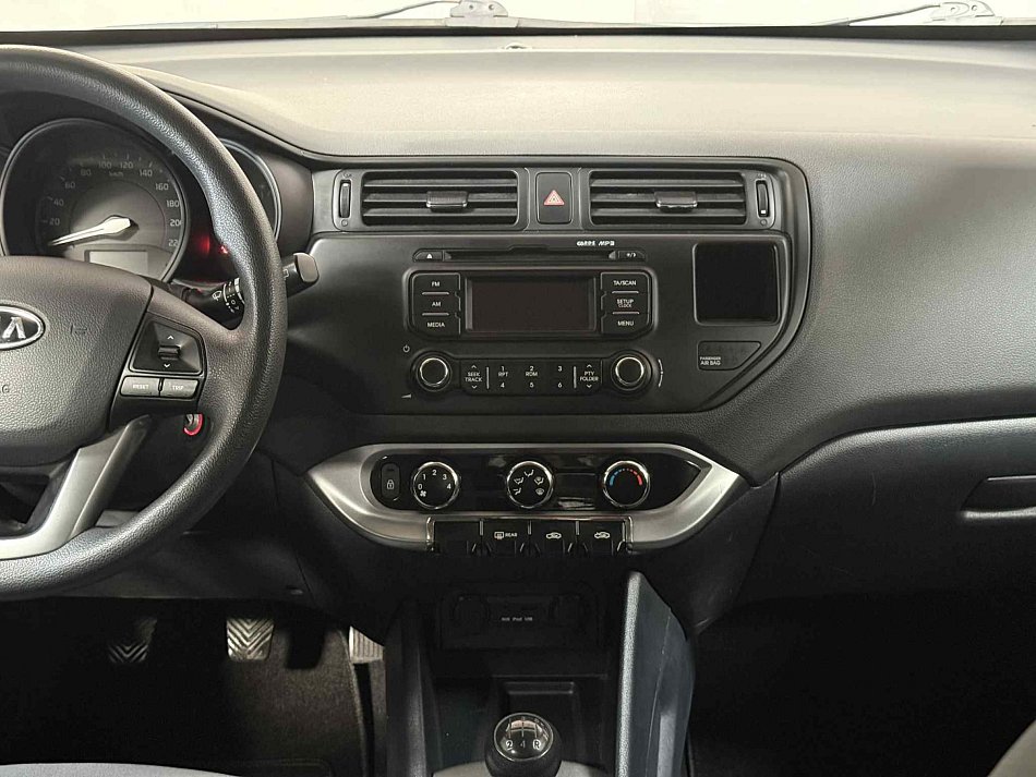 Kia Rio 1.2i 