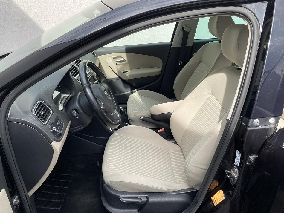 Volkswagen Polo 1.4 16V Sportline