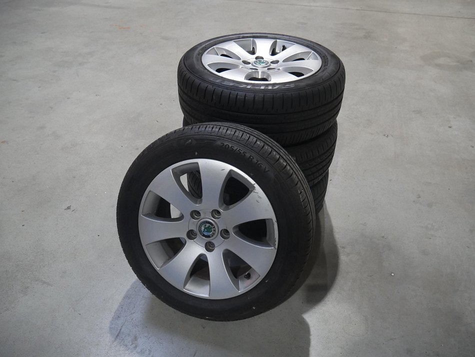 Škoda Superb II 1.6 TDi 