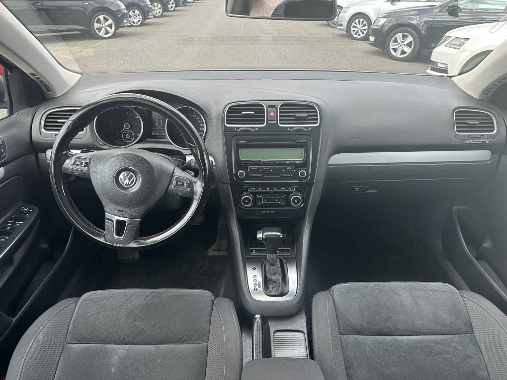 Volkswagen Golf 1.6 TDi 
