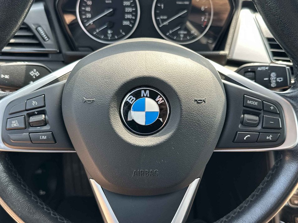 BMW Řada 2 1.5i 