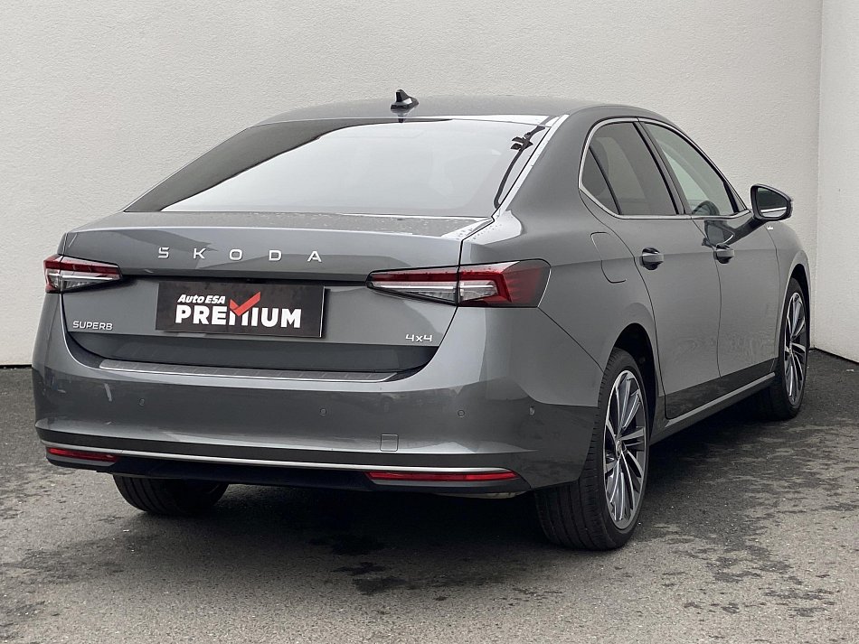 Škoda Superb IV 2.0 TSi L&K