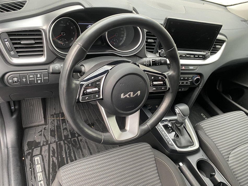 Kia Ceed 1.5 T-GDi TOP