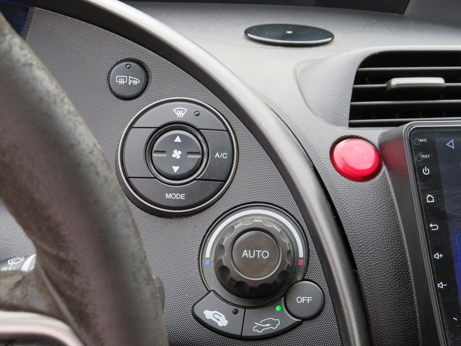 Honda Civic 1.8 i-VTEC Sport