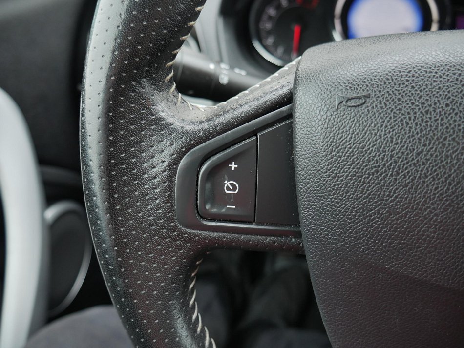 Renault Fluence 1.6i 