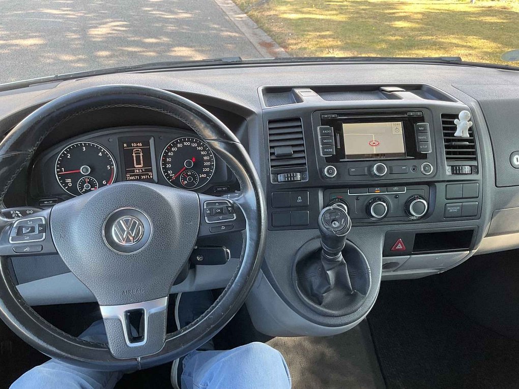 Volkswagen Transporter 2.0TDi  5míst