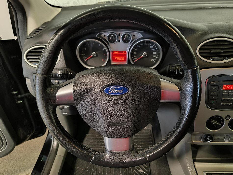 Ford Focus 1.6i 