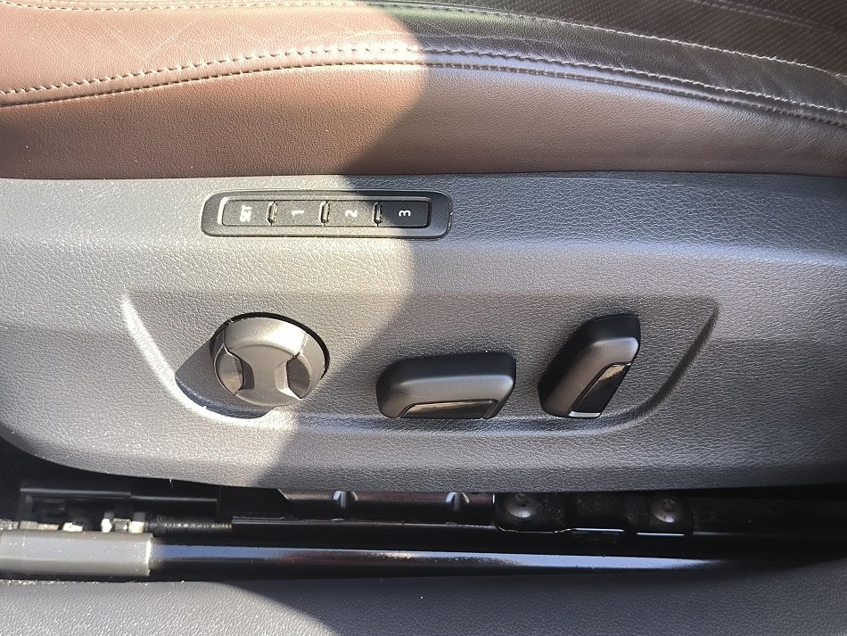 Škoda Superb III 1.8 TSi L&K