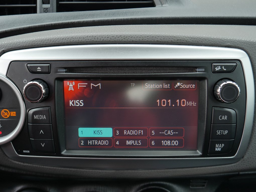 Toyota Yaris 1.3 VVT-I 