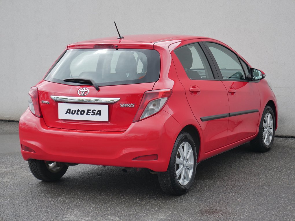 Toyota Yaris 1.3 VVT-I 