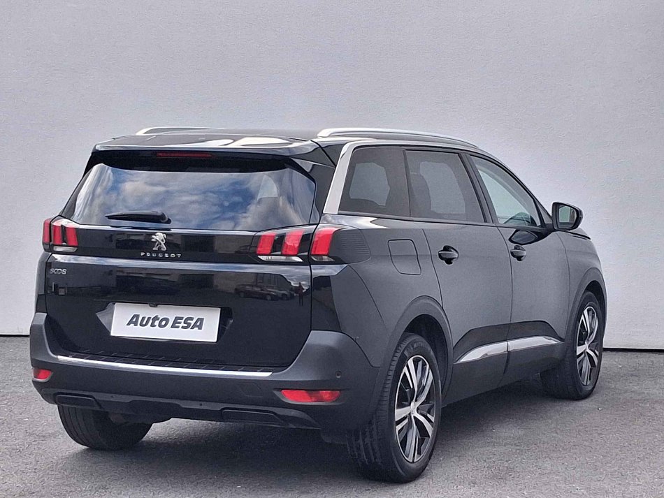 Peugeot 5008 1.5 HDi Allure