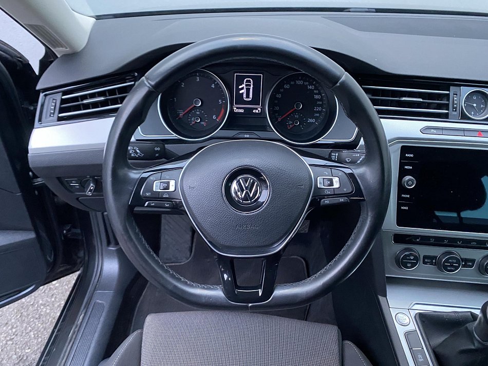 Volkswagen Passat 2.0 TDi 