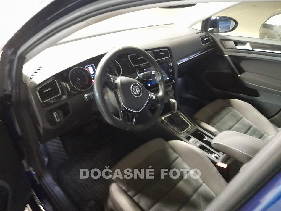 Volkswagen Golf 1.5tsi 