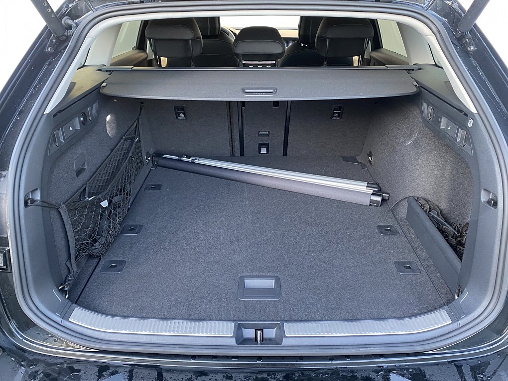 Škoda Superb IV 2.0 TDi Selection