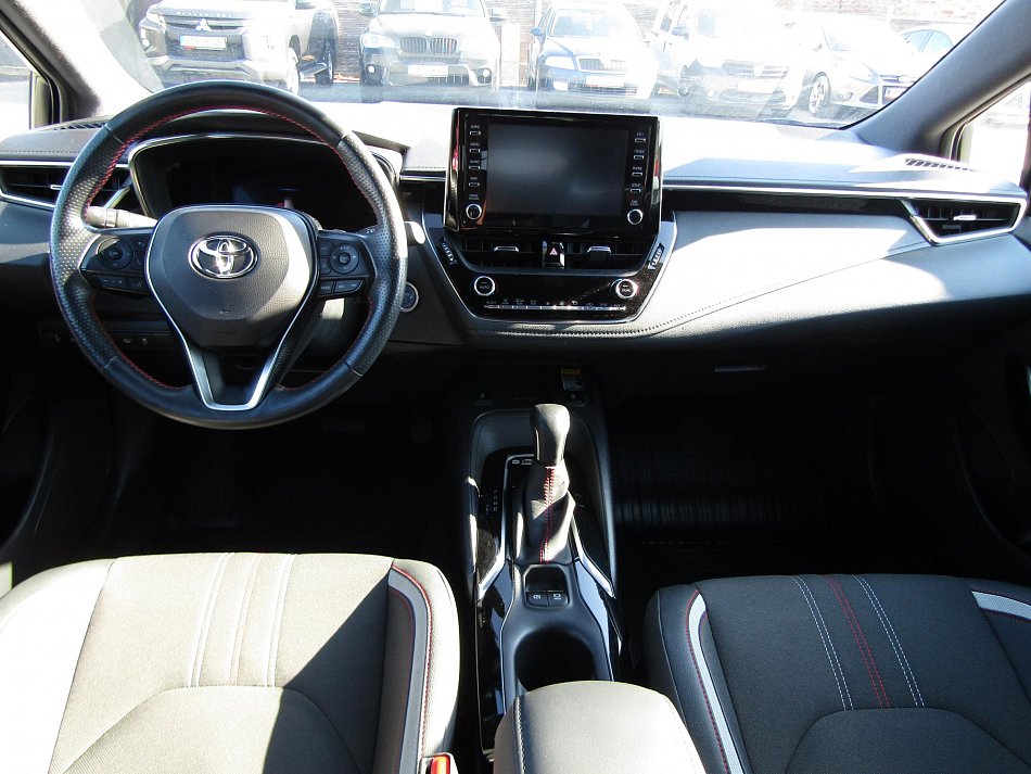 Toyota Corolla 2.0 HEV Sport