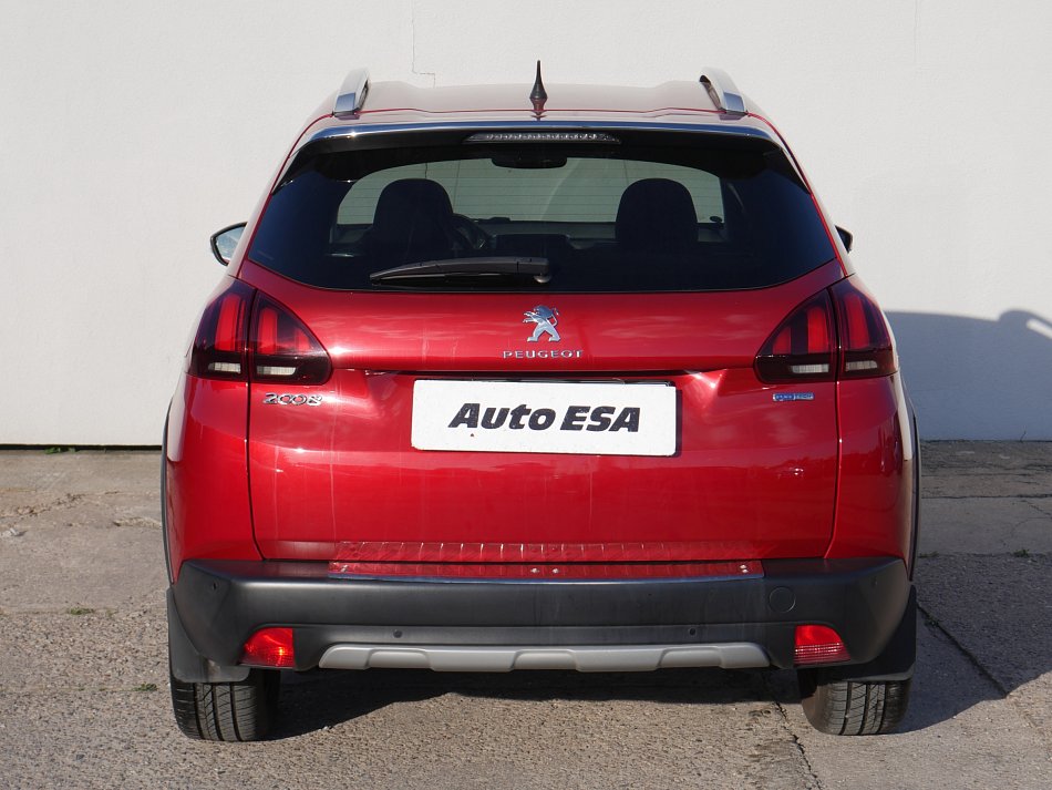 Peugeot 2008 1.2 PT 