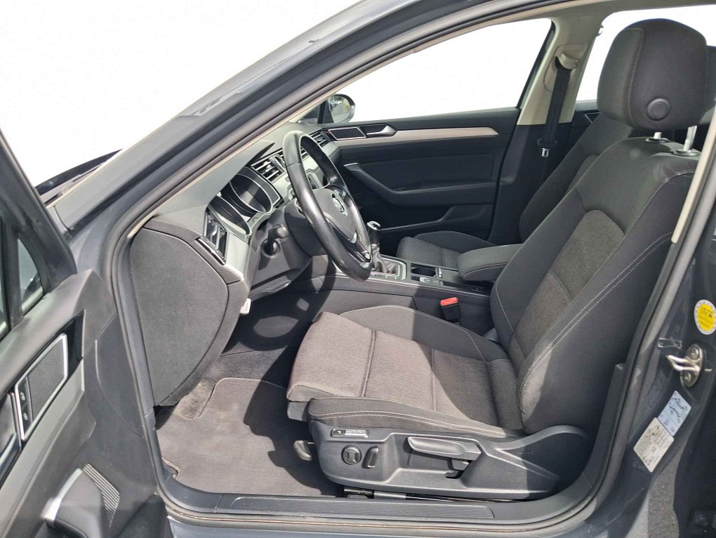 Volkswagen Passat 2.0 TDi 