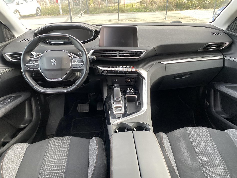 Peugeot 3008 1.5 HDi 