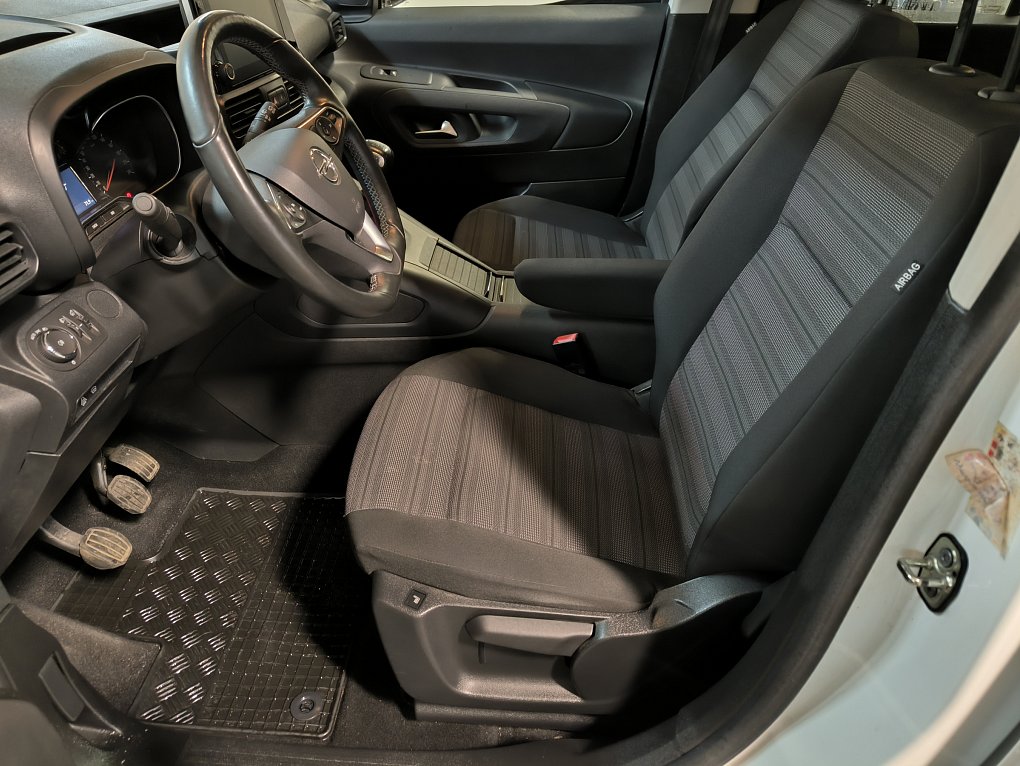 Opel Combo 1.2T 