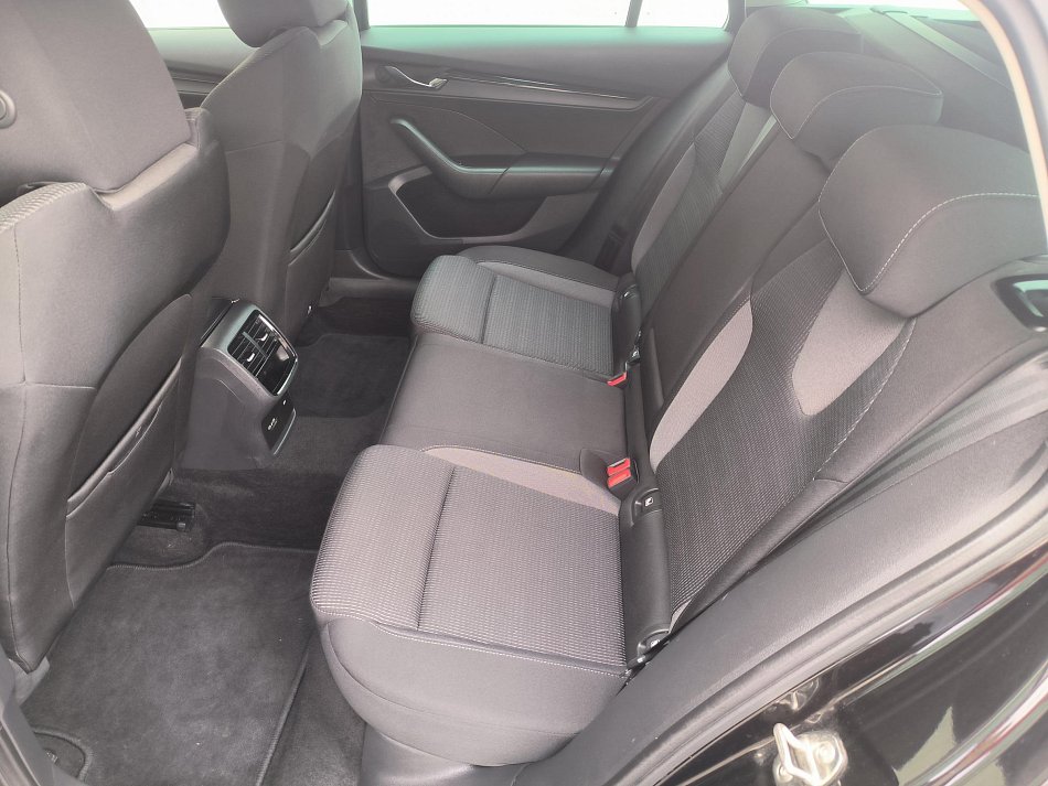 Škoda Octavia IV 2.0 TDi Ambition