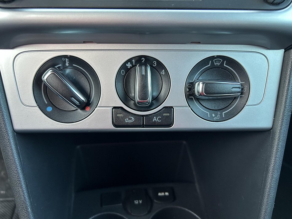 Volkswagen Polo 1.2HTP  BlackEdition