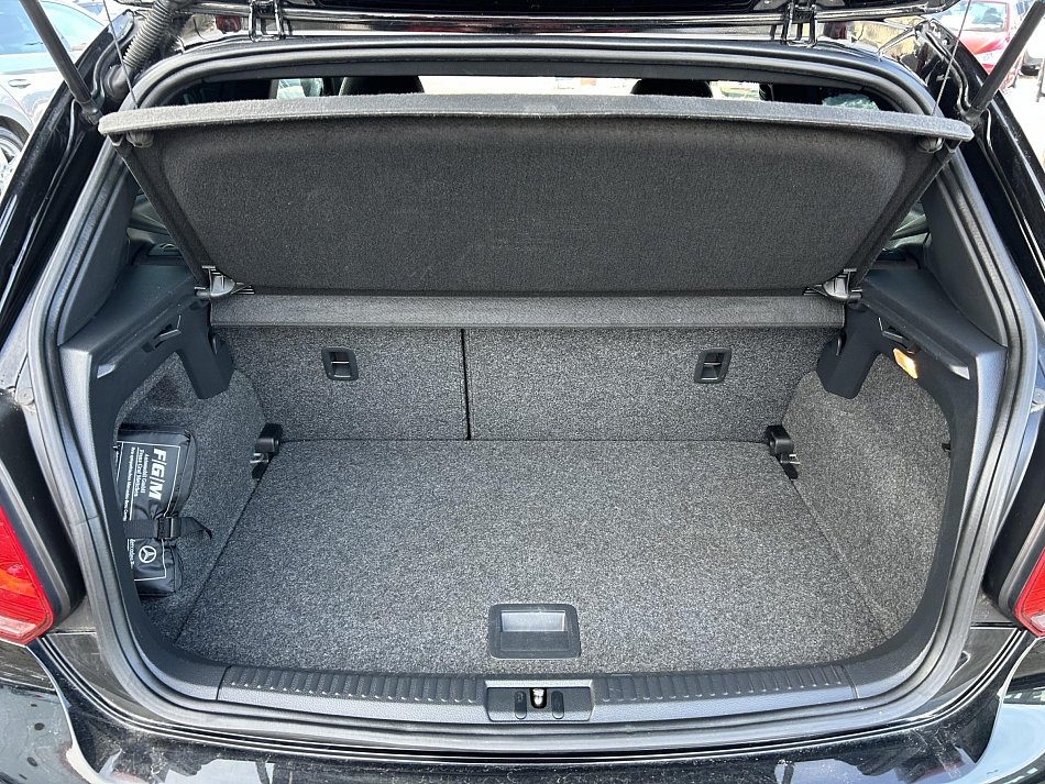 Volkswagen Polo 1.2HTP  BlackEdition