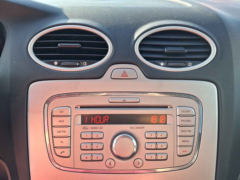 Ford Focus 1.6i 