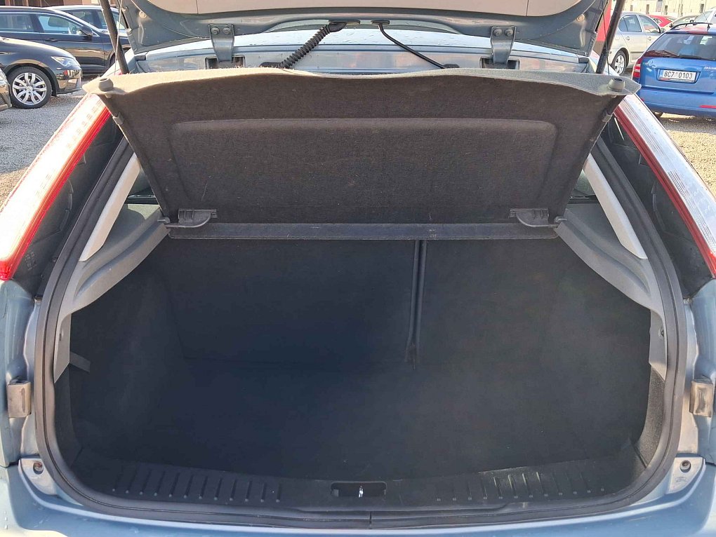 Ford Focus 1.6i 