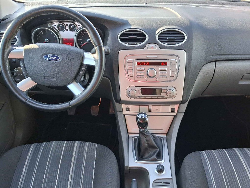 Ford Focus 1.6i 