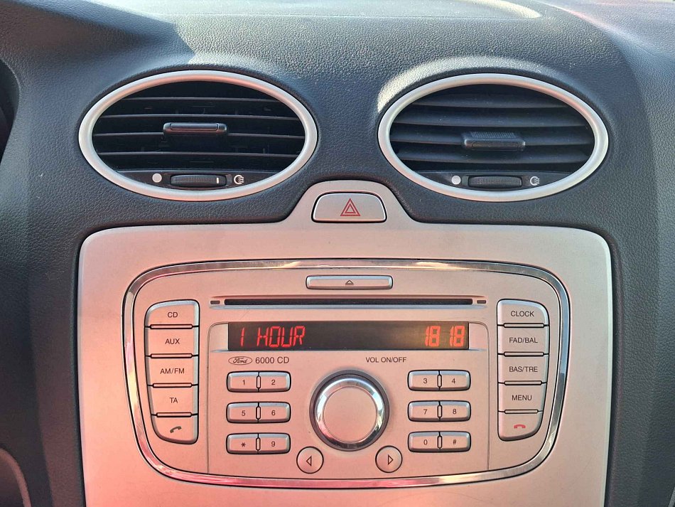 Ford Focus 1.6i 