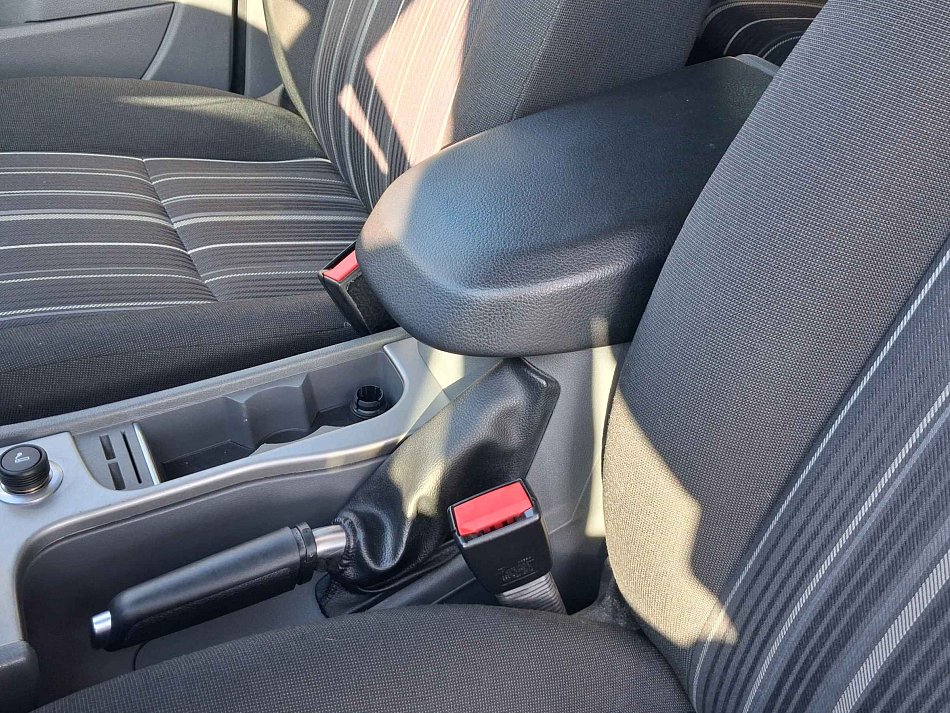 Ford Focus 1.6i 