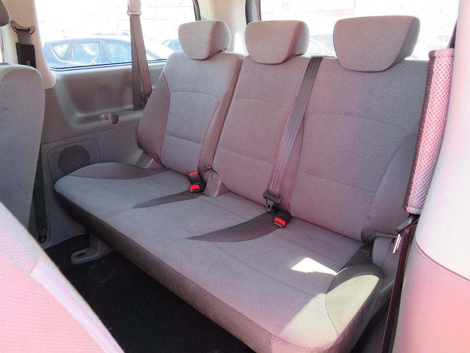 Hyundai H 1 2.5CRDi  8míst