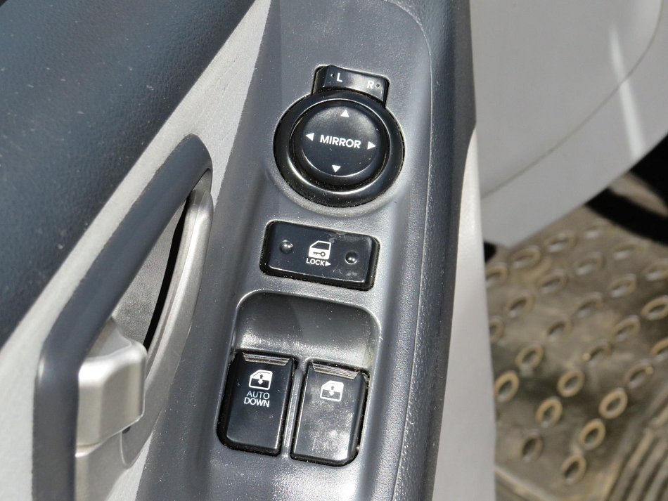 Hyundai H 1 2.5CRDi  8míst