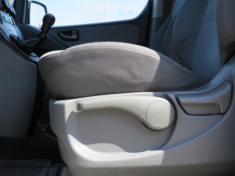 Hyundai H 1 2.5CRDi  8míst